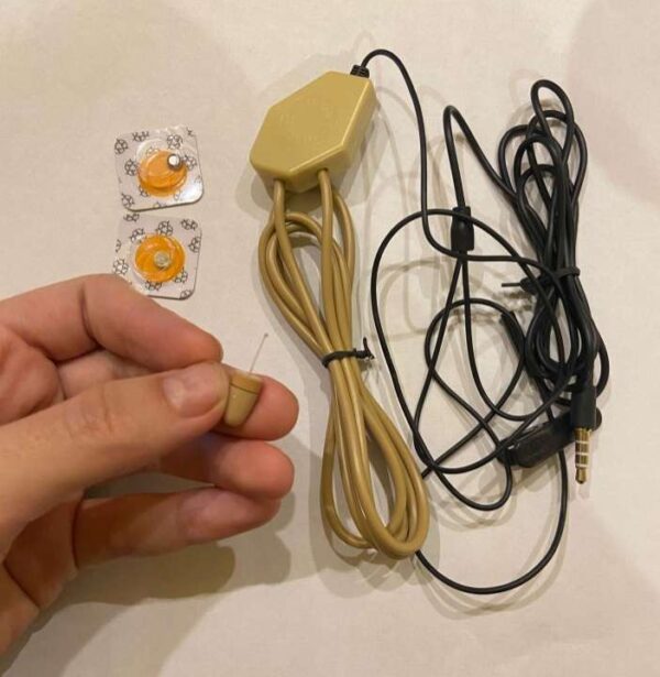 Collar con Micrófono + Pinganillo (Nano Auricular)