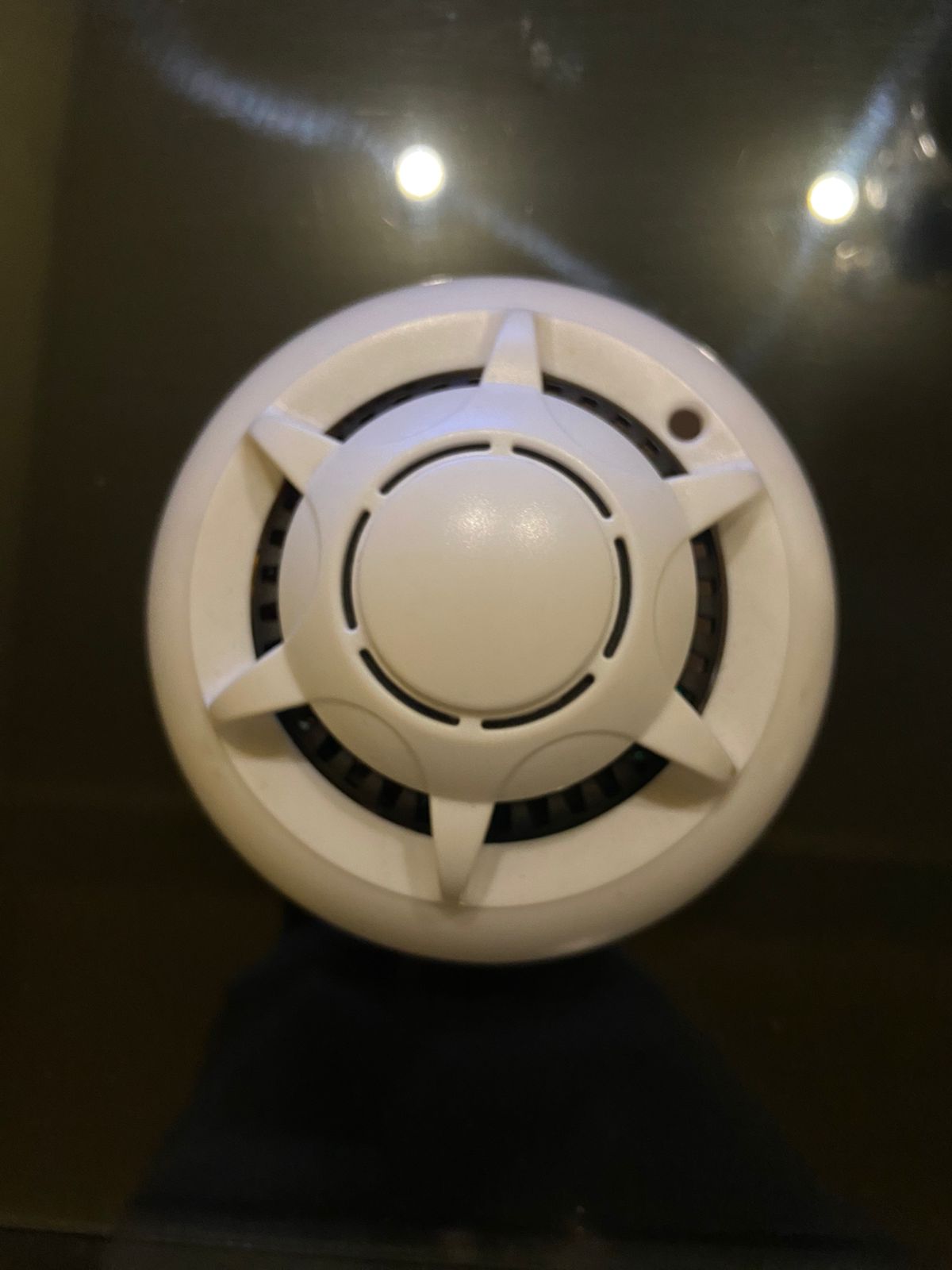 Sensor de Humo con Cámara Oculta Full HD 1080p (Transmisión en Vivo + Grabación)