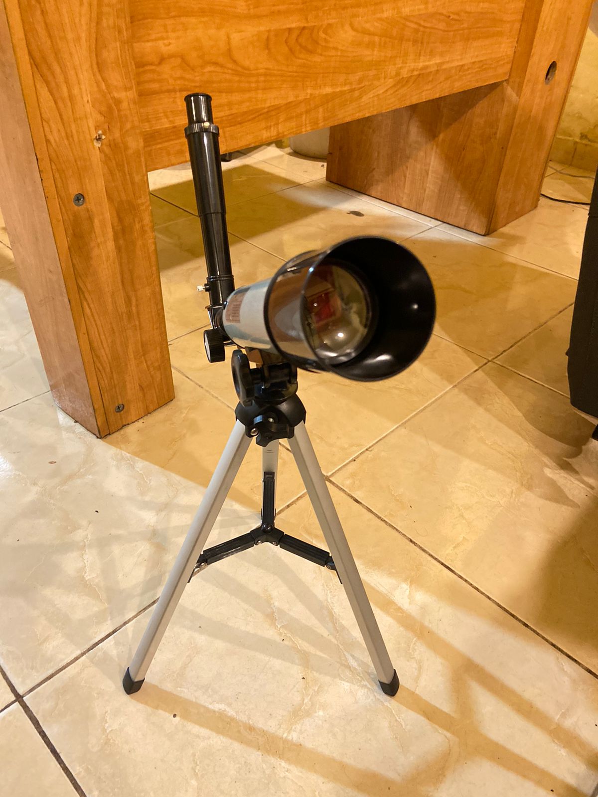 Telescopio Astronómico para Principiantes (con Trípode)