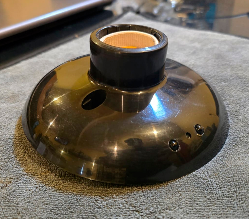 Porta Focos con Cámara Oculta Wi-Fi con Visión Nocturna (1080P Full HD + Audio)